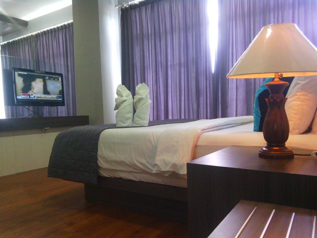 Hotel Victoria River View 班贾尔马辛 客房 照片